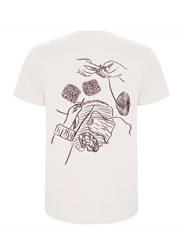 Unisex tričko „Co je víc? – Babička core“ - Velikost: L, Barva: Cappuccino (132)